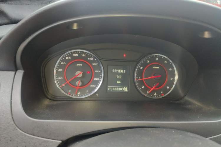 Used SAIC MAXUS G10 2014 2.0T Automatic Elite Edition Instrument Cluster