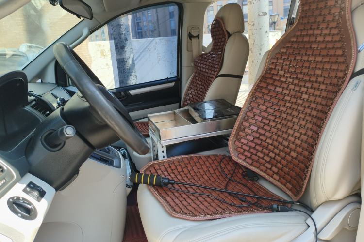 Used SAIC MAXUS G10 2014 2.0T Automatic Elite Edition Left Front Seat