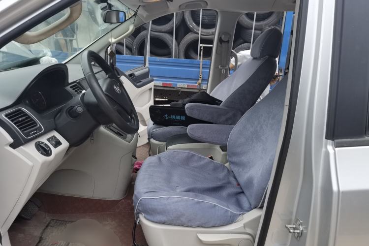 Used SAIC MAXUS G10 2014 2.0T Automatic Elite Edition Left Front Seat