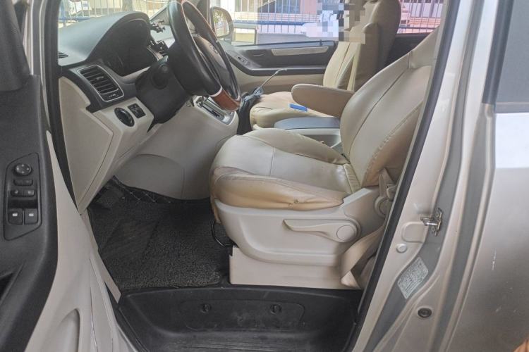 Used SAIC MAXUS G10 2014 2.0T Automatic Elite Edition Left Front Seat