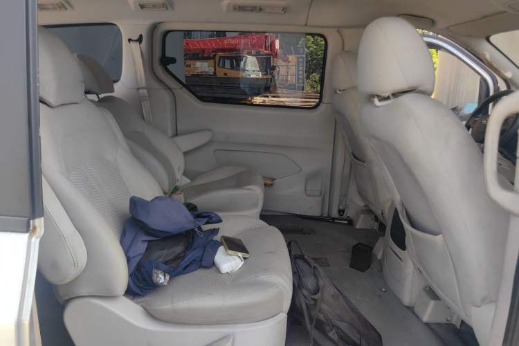 Used SAIC MAXUS G10 2014 2.0T Automatic Elite Edition Left Rear Seat