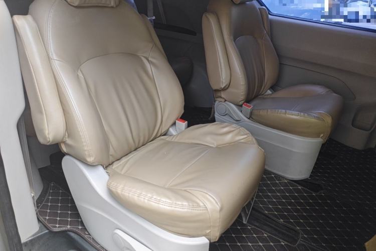 Used SAIC MAXUS G10 2014 2.0T Automatic Elite Edition Left Rear Seat