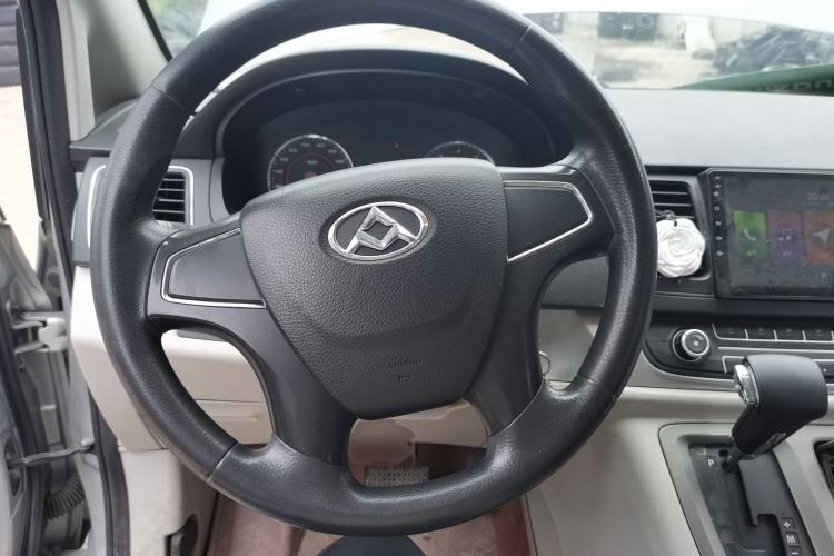 Used SAIC MAXUS G10 2014 2.0T Automatic Elite Edition Steering Wheel