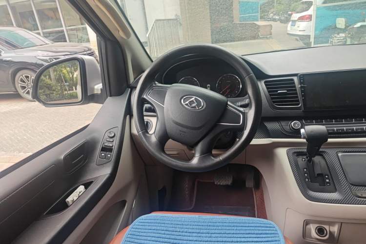 Used SAIC MAXUS G10 2014 2.0T Automatic Elite Edition Steering Wheel