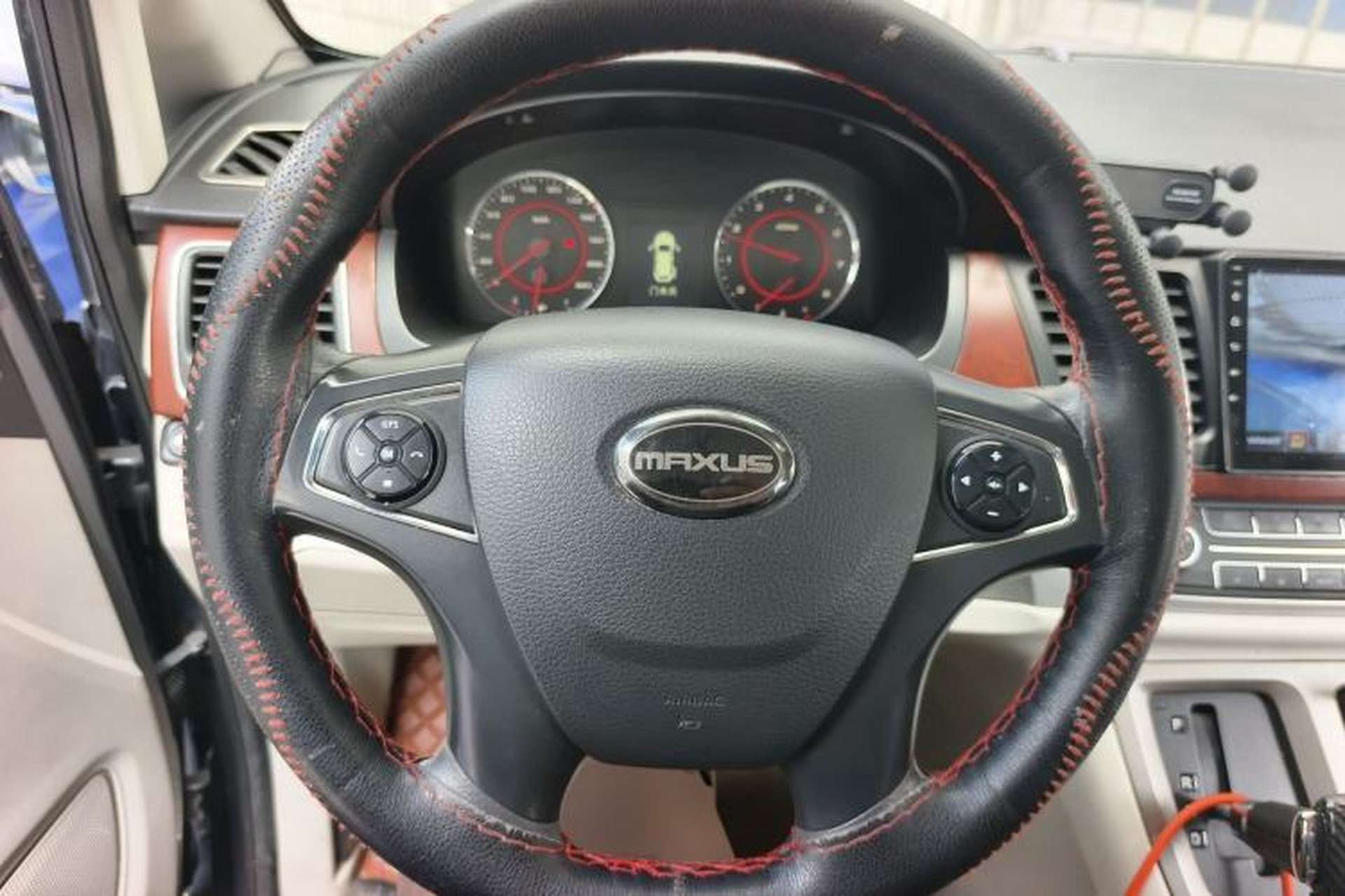 Used SAIC MAXUS G10 2014 2.0T Automatic Elite Edition Steering Wheel