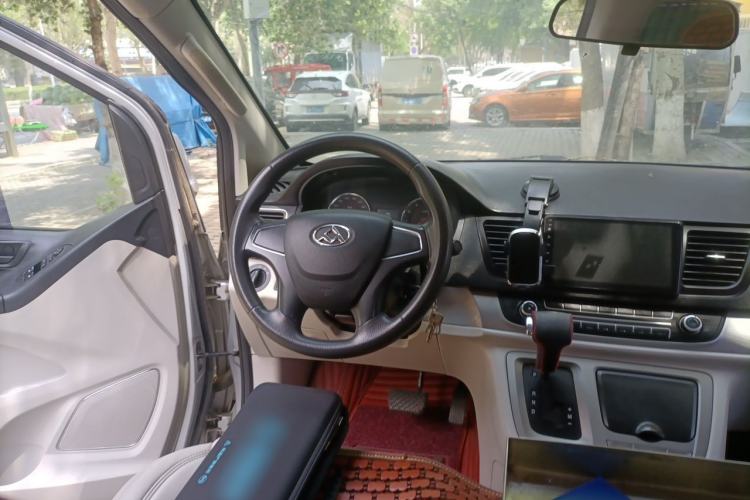 Used SAIC MAXUS G10 2014 2.0T Automatic Elite Edition Steering Wheel