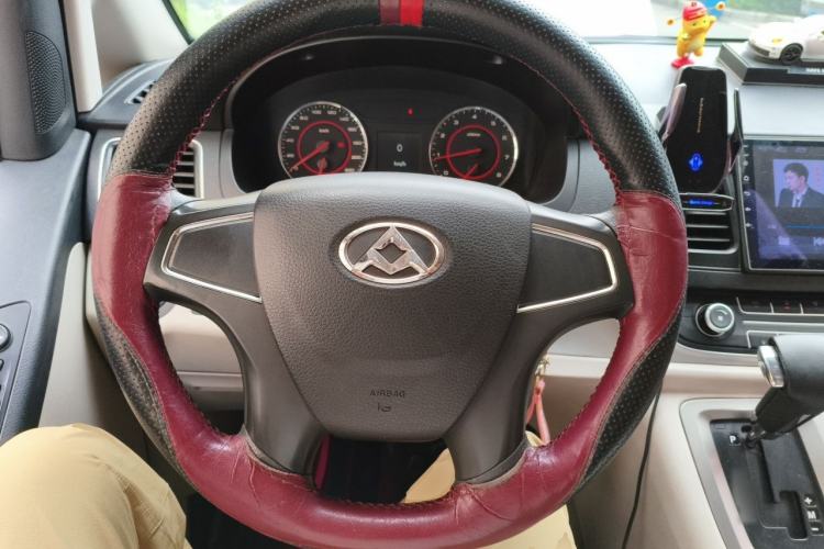 Used SAIC MAXUS G10 2014 2.0T Automatic Elite Edition Steering Wheel