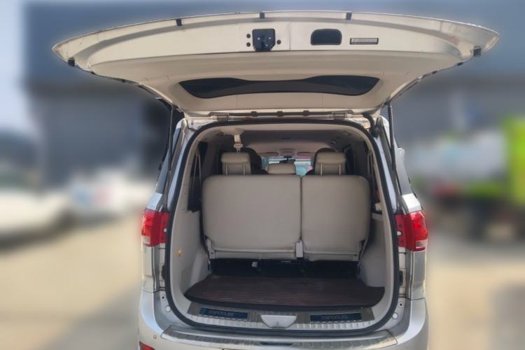 Used SAIC MAXUS G10 2014 2.0T Automatic Elite Edition Trunk
