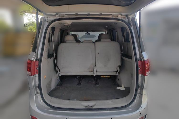 Used SAIC MAXUS G10 2014 2.0T Automatic Elite Edition Trunk