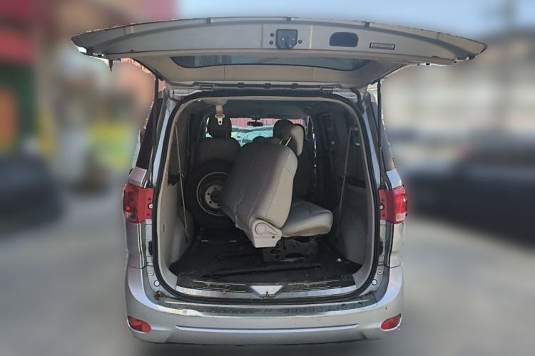Used SAIC MAXUS G10 2014 2.0T Automatic Elite Edition Trunk