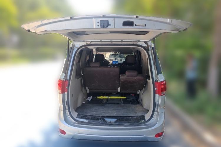 Used SAIC MAXUS G10 2014 2.0T Automatic Elite Edition Trunk