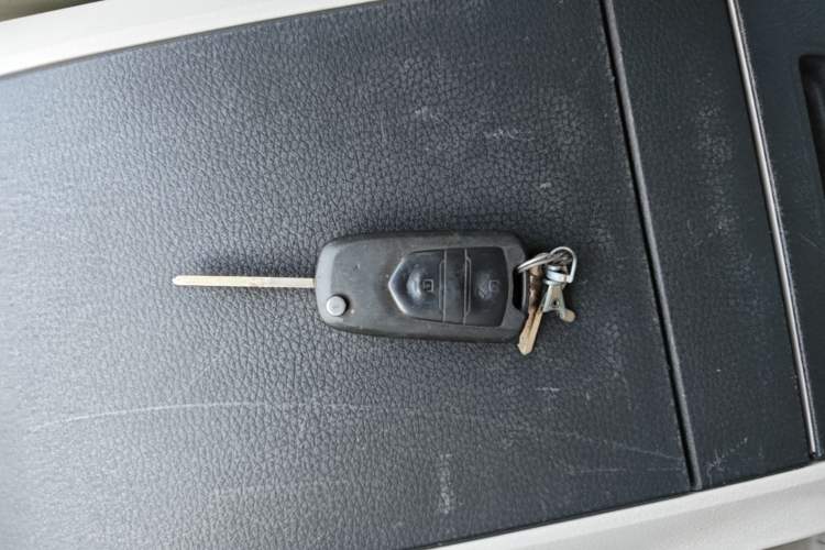 Used SAIC MAXUS G10 2014 2.0T Automatic Elite Edition Vehicle Key