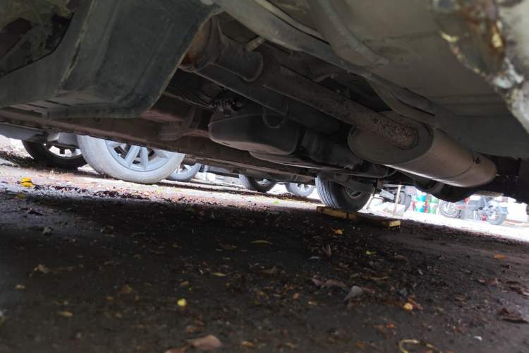 Used SAIC MAXUS G10 2014 2.0T Manual Elite Edition Chassis Front Left