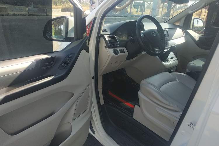 Used SAIC MAXUS G10 2014 2.4L Manual Elite Edition Driver Seat