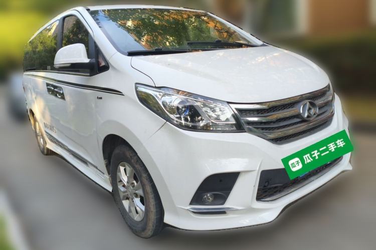 Used SAIC MAXUS G10 2014 2.0T Automatic Elite Edition Front Right 45 Deg
