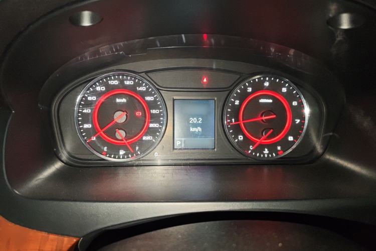 Used SAIC MAXUS G10 2014 2.0T Automatic Luxury Executive Edition Instrument Cluster