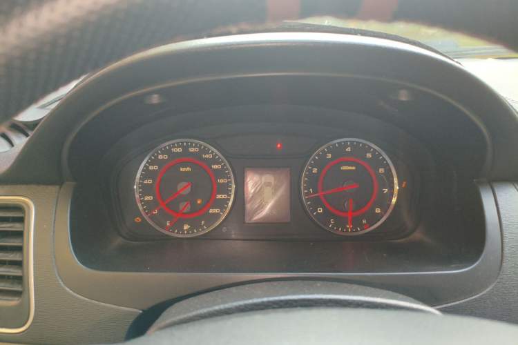 Used SAIC MAXUS G10 2014 2.0T Automatic Elite Edition Instrument Cluster
