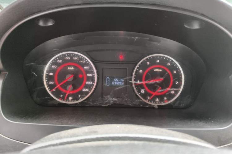 Used SAIC MAXUS G10 2014 2.0T Manual Elite Edition Instrument Cluster