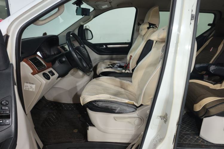 Used SAIC MAXUS G10 2014 2.0T Automatic Luxury Edition Left Front Seat