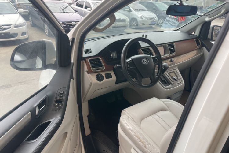 Used SAIC MAXUS G10 2014 2.0T Automatic Luxury Edition Left Front Seat