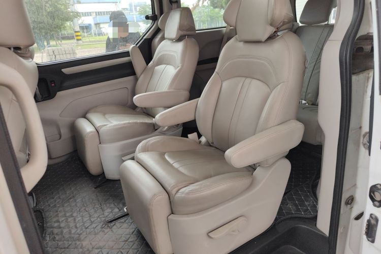 Used SAIC MAXUS G10 2014 2.0T Automatic Luxury Executive Edition Left Rear Seat