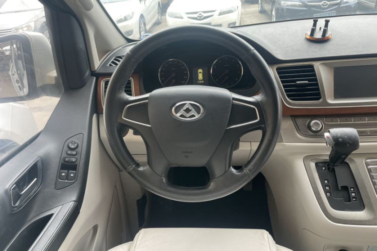 Used SAIC MAXUS G10 2014 2.0T Automatic Luxury Edition Steering Wheel