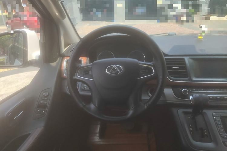 Used SAIC MAXUS G10 2014 2.0T Automatic Luxury Executive Edition Steering Wheel