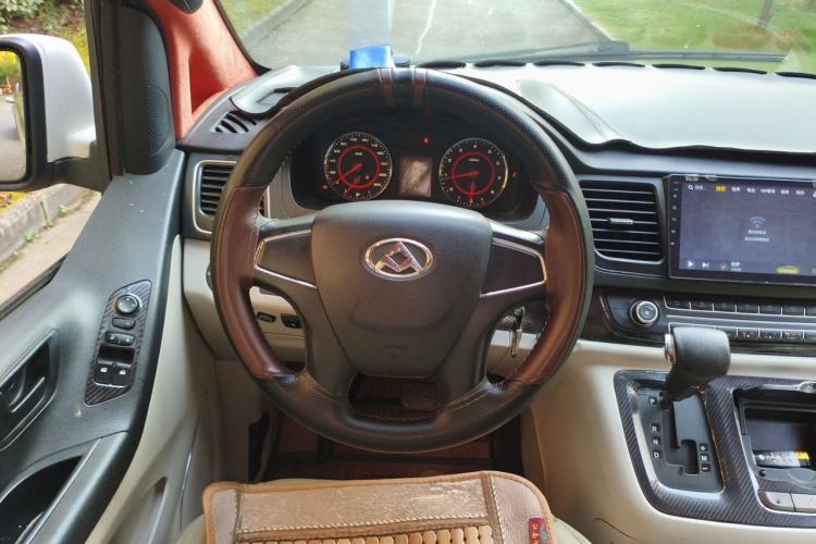 Used SAIC MAXUS G10 2014 2.0T Automatic Elite Edition Steering Wheel