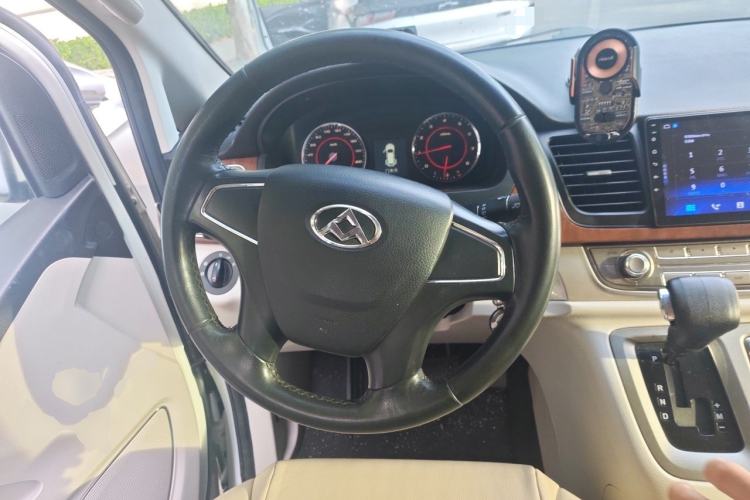 Used SAIC MAXUS G10 2014 2.0T Automatic Elite Edition Steering Wheel