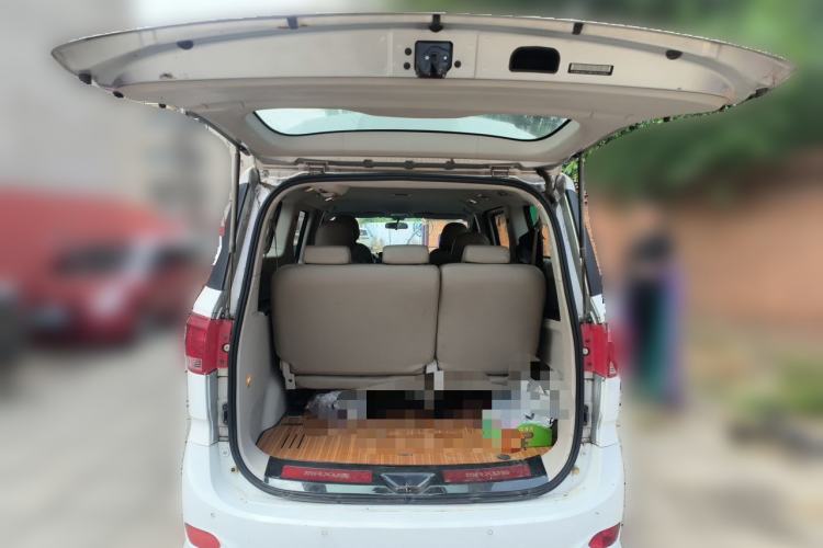 Used SAIC MAXUS G10 2014 2.0T Automatic Elite Edition Trunk