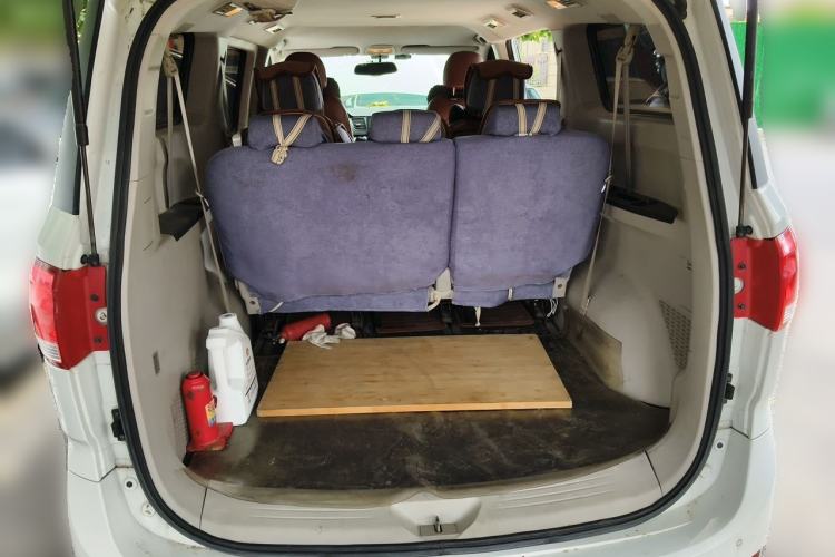 Used SAIC MAXUS G10 2014 2.0T Manual Elite Edition Trunk