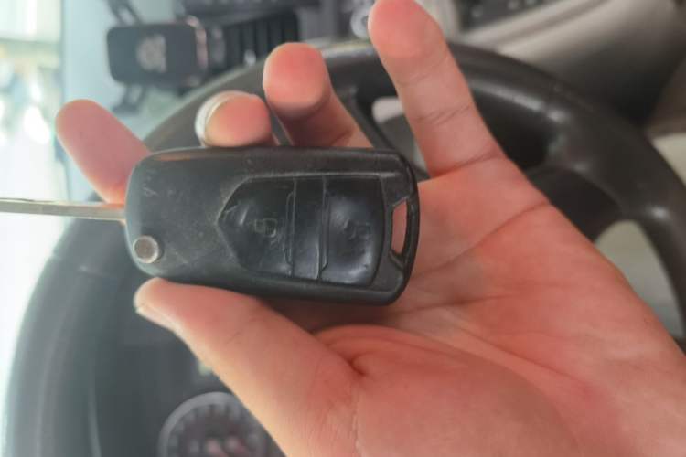 Used SAIC MAXUS G10 2014 2.0T Automatic Elite Edition Vehicle Key