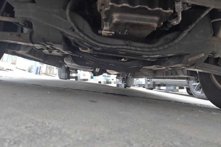 Used SAIC MAXUS G10 2014 2.0T Automatic Elite Edition Chassis Front