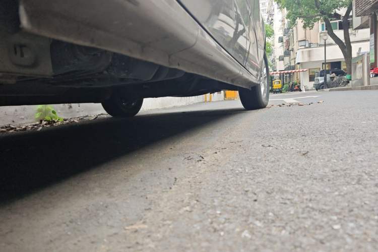 Used SAIC MAXUS G10 2014 2.0T Automatic Elite Edition Chassis Rear Left