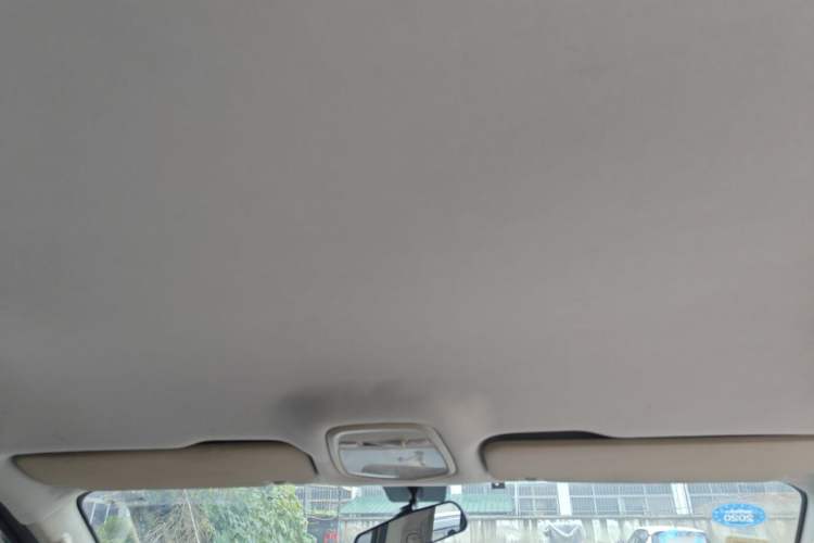 Used SAIC MAXUS G10 2014 2.0T Automatic Elite Edition Headliner