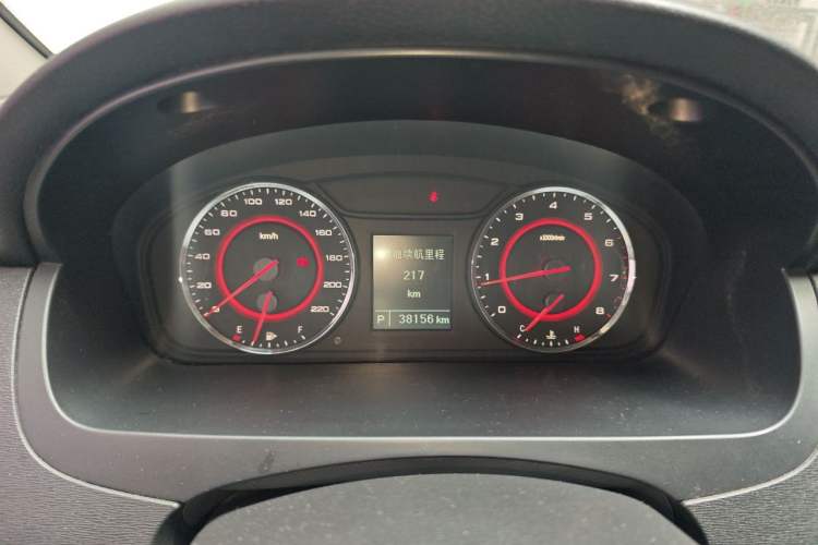 Used SAIC MAXUS G10 2014 2.0T Automatic Elite Edition Instrument Cluster