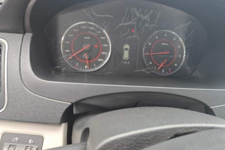 Used SAIC MAXUS G10 2014 2.0T Automatic Elite Edition Instrument Cluster