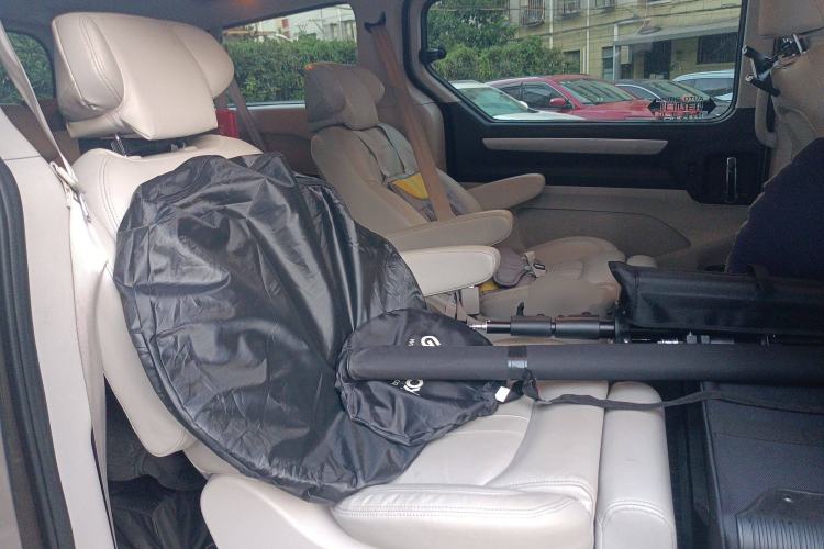 Used SAIC MAXUS G10 2014 2.0T Automatic Luxury Executive Edition Interior 4