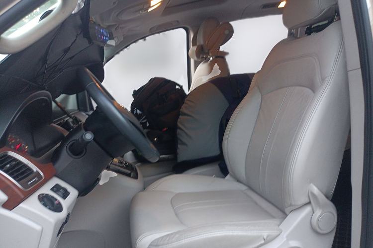 Used SAIC MAXUS G10 2014 2.0T Automatic Luxury Executive Edition Left Front Seat