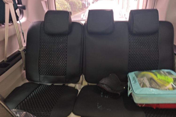 Used SAIC MAXUS G10 2014 2.0T Automatic Elite Edition Left Rear Seat