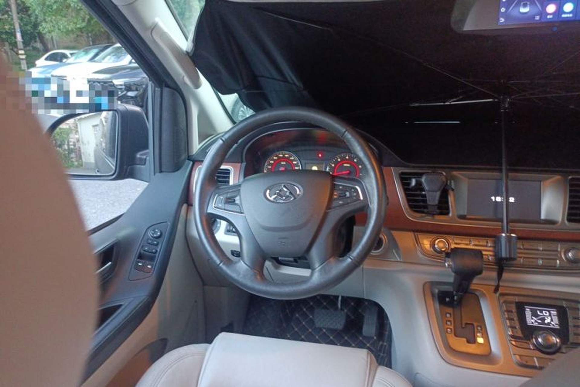 Used SAIC MAXUS G10 2014 2.0T Automatic Luxury Executive Edition Steering Wheel