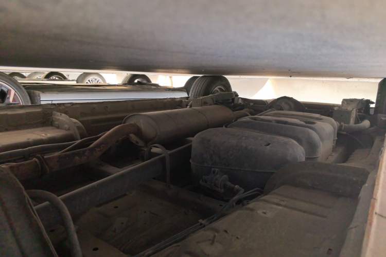 Used SAIC MAXUS G10 2015 2.0T Automatic Anniversary Edition Chassis Front Right