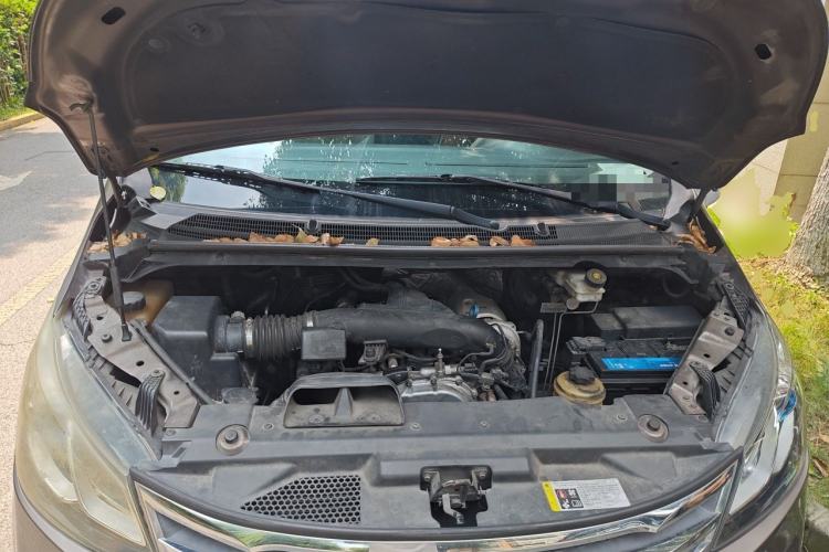 Used SAIC MAXUS G10  Engine Bay