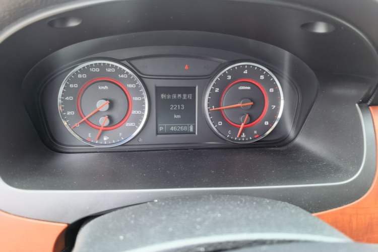 Used SAIC MAXUS G10 2015 2.0T Automatic Anniversary Edition Instrument Cluster