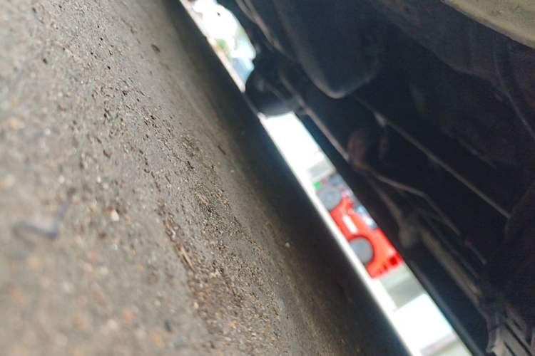 Used SAIC MAXUS G10 2015 2.0T Automatic Anniversary Edition Chassis Front Right