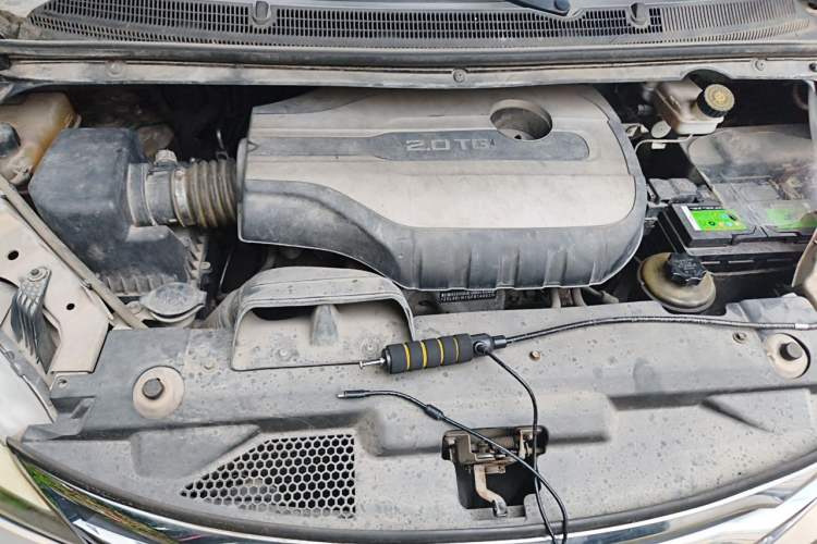 Used SAIC MAXUS G10 2015 2.0T Automatic Anniversary Edition Engine Bay