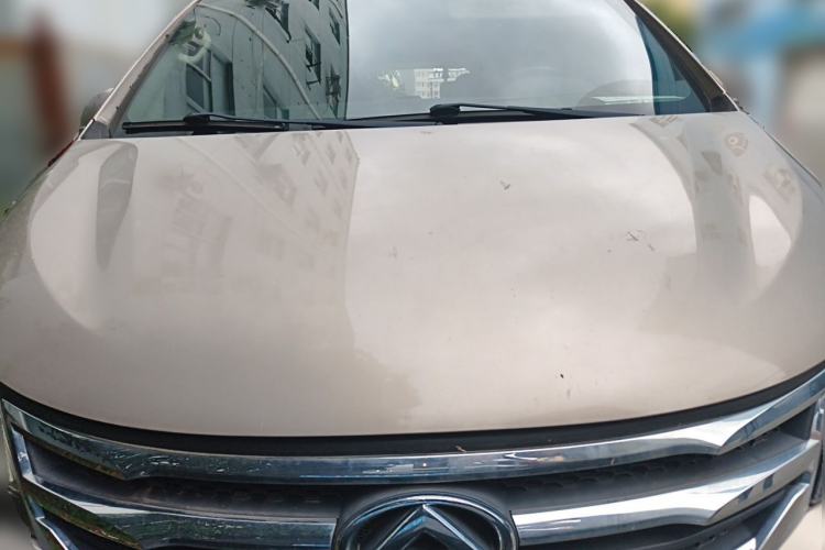 Used SAIC MAXUS G10 2015 2.0T Automatic Anniversary Edition Front