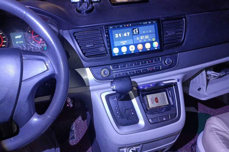 Used SAIC MAXUS G10 2015 2.0T Automatic Anniversary Edition Audio And AC Panel