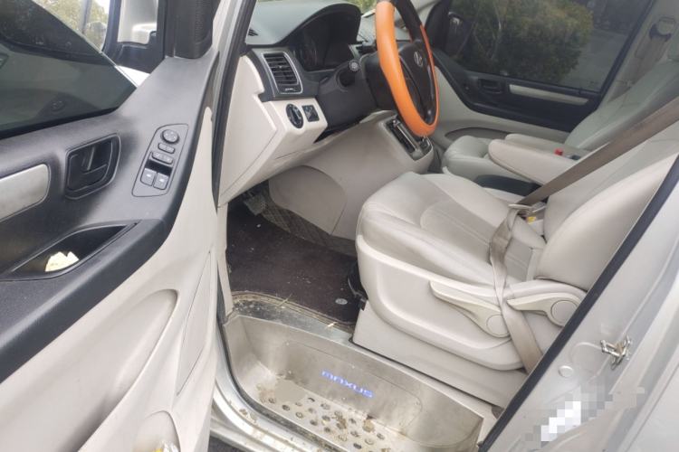 Used SAIC MAXUS G10 2015 2.0T Automatic Anniversary Edition Driver Seat
