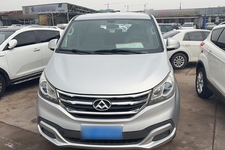 Used SAIC MAXUS G10 2015 2.0T Automatic Anniversary Edition Exterior 1